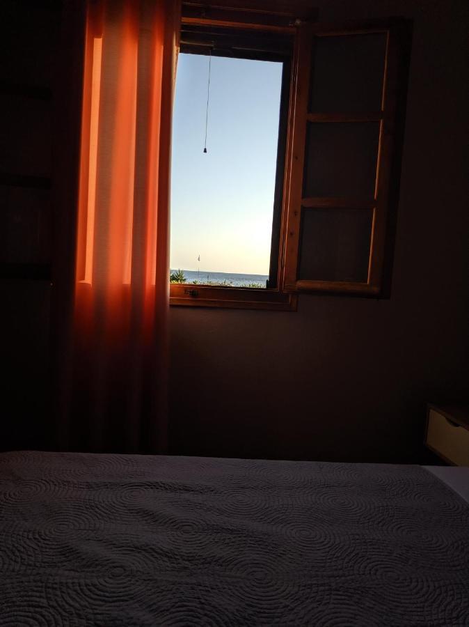 Apartamento Tramonto Nel Delfini Kini Exterior foto
