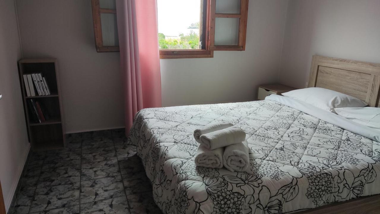 Apartamento Tramonto Nel Delfini Kini Exterior foto