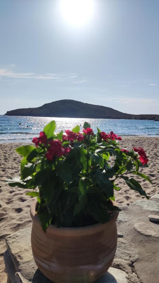 Apartamento Tramonto Nel Delfini Kini Exterior foto
