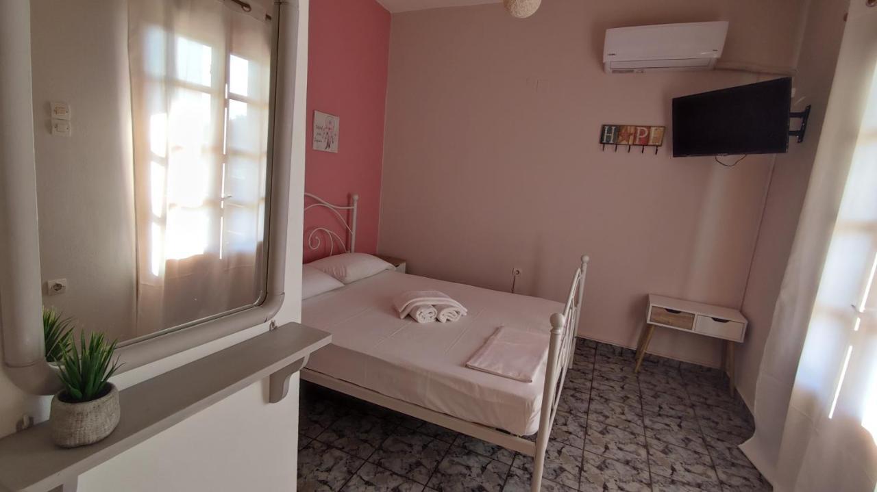 Apartamento Tramonto Nel Delfini Kini Exterior foto