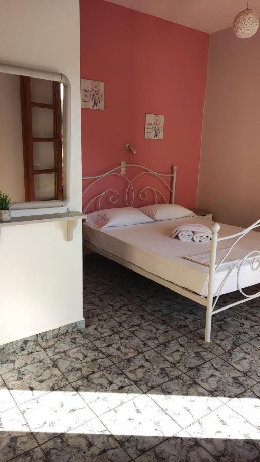 Apartamento Tramonto Nel Delfini Kini Exterior foto