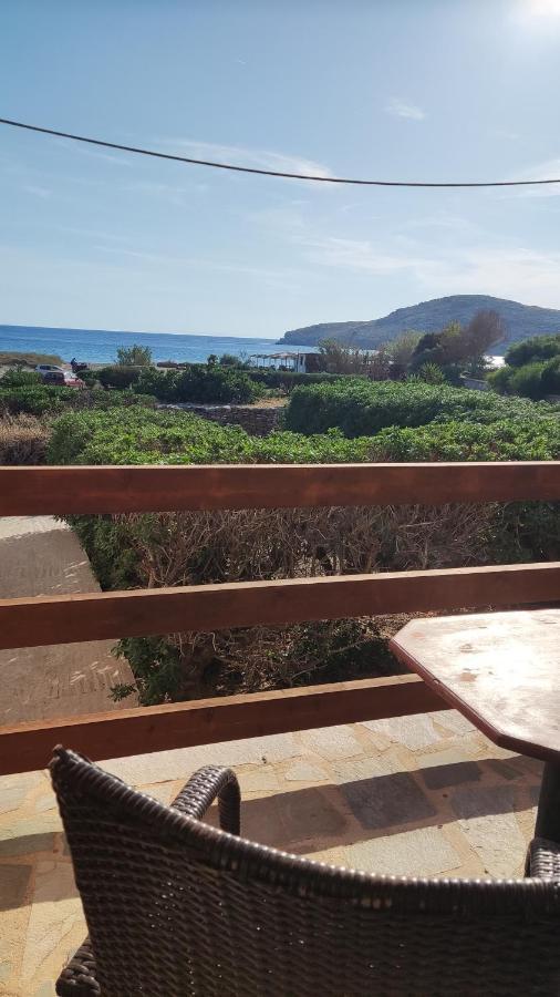 Apartamento Tramonto Nel Delfini Kini Exterior foto