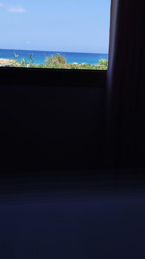 Apartamento Tramonto Nel Delfini Kini Exterior foto