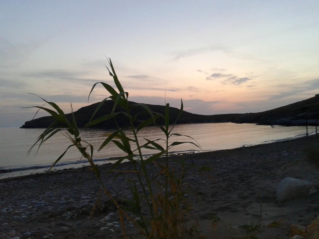 Apartamento Tramonto Nel Delfini Kini Exterior foto