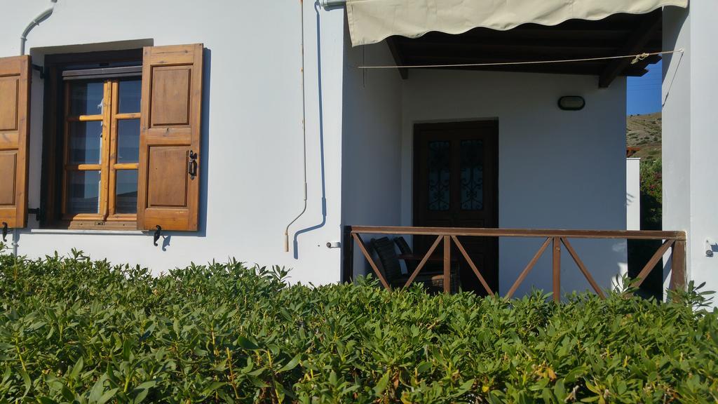 Apartamento Tramonto Nel Delfini Kini Exterior foto